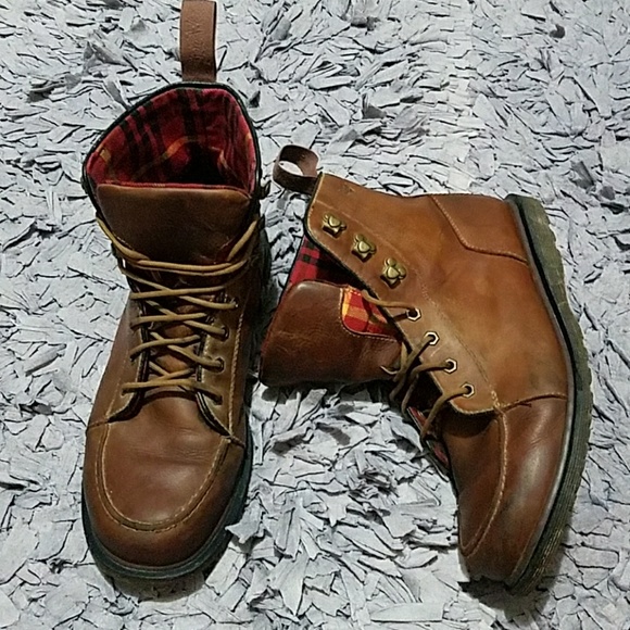 dr martens moc toe boot